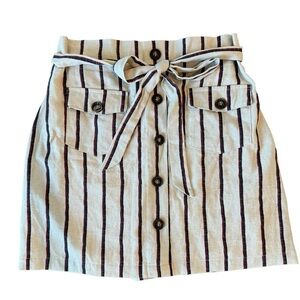Blu pepper Day to day Tie Waist striped Skirt size Medium beige